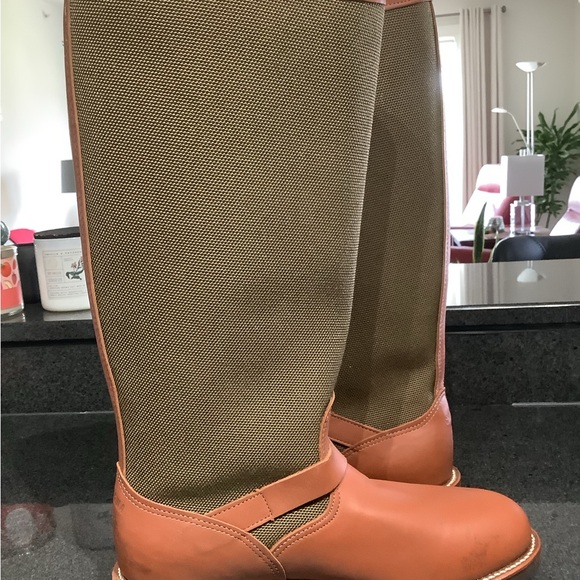 Men’s Chippewa Boots - Picture 3 of 12